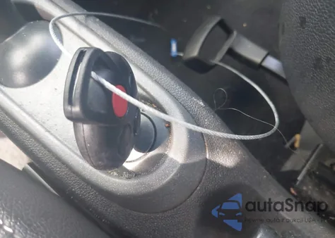 2015 Smart Fortwo Passion/Pure из США, поврежденный, VIN WMEEJ3BA7FK798215